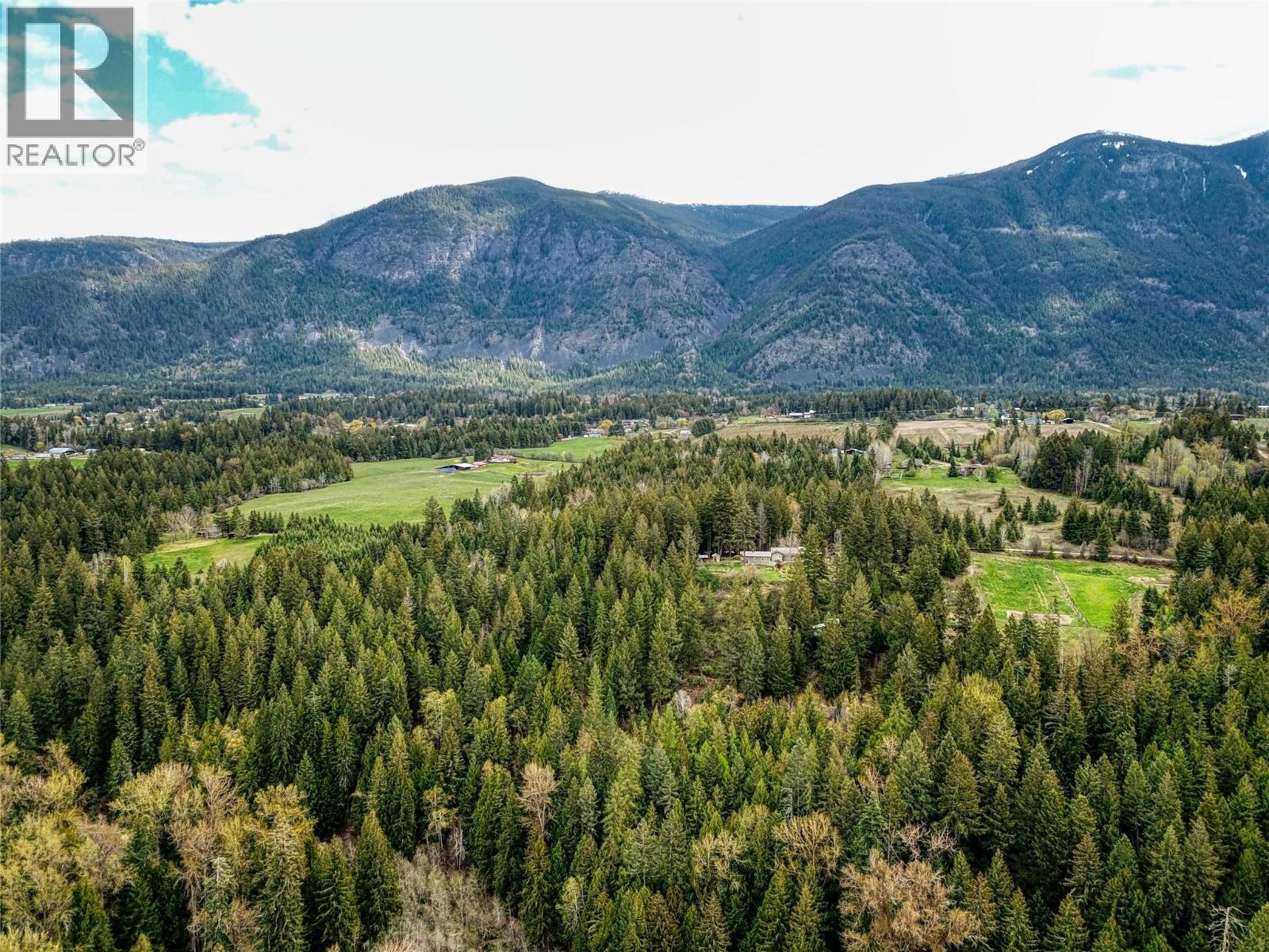 4039 Zapp Road, Canyon, British Columbia  V0B 1C1 - Photo 33 - 10384095