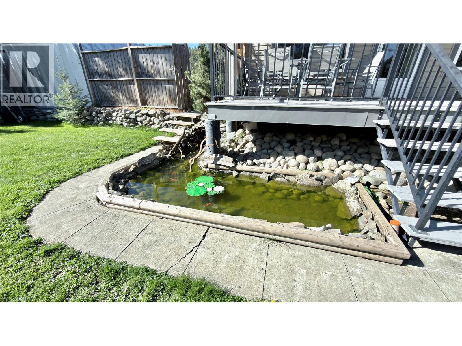 1606 33 Highway, Rock Creek, British Columbia  V0H 1Y0 - Photo 14 - 10385871