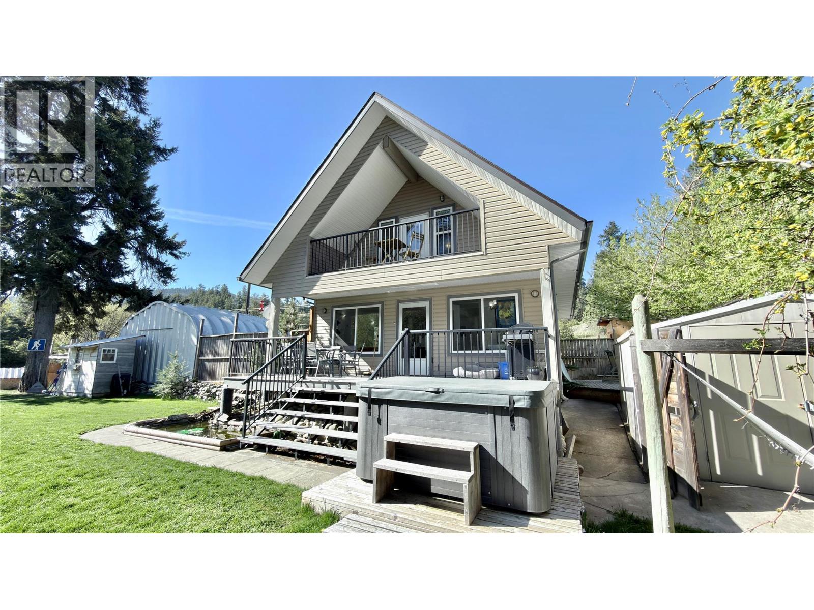 1606 33 Highway, Rock Creek, British Columbia  V0H 1Y0 - Photo 17 - 10385871