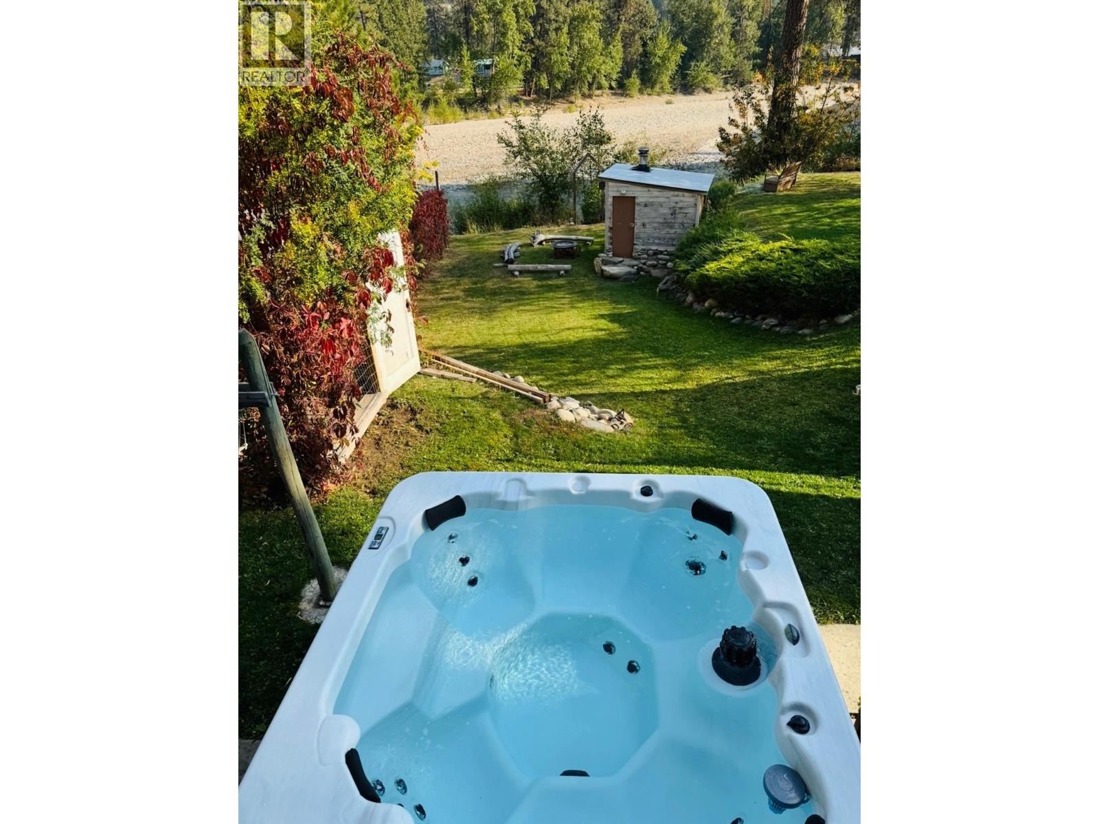 1606 33 Highway, Rock Creek, British Columbia  V0H 1Y0 - Photo 22 - 10385871