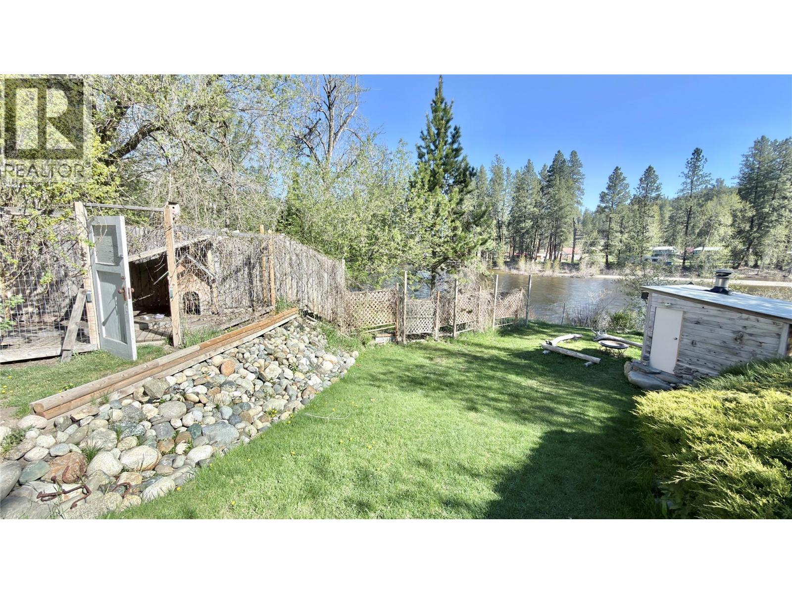 1606 33 Highway, Rock Creek, British Columbia  V0H 1Y0 - Photo 36 - 10385871