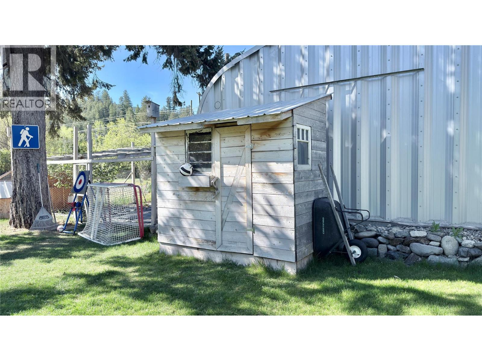 1606 33 Highway, Rock Creek, British Columbia  V0H 1Y0 - Photo 39 - 10385871