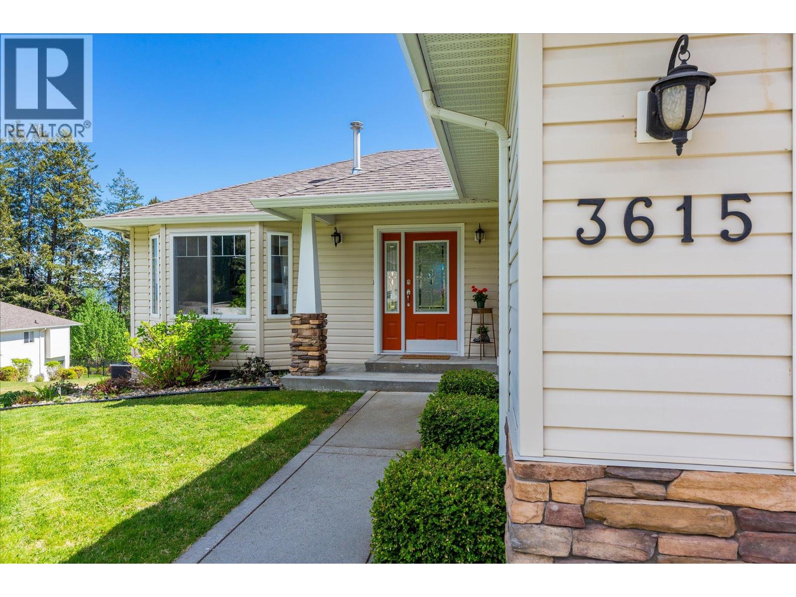 3615 Bellcourt Road, West Kelowna, British Columbia  V4T 2X2 - Photo 2 - 10386144