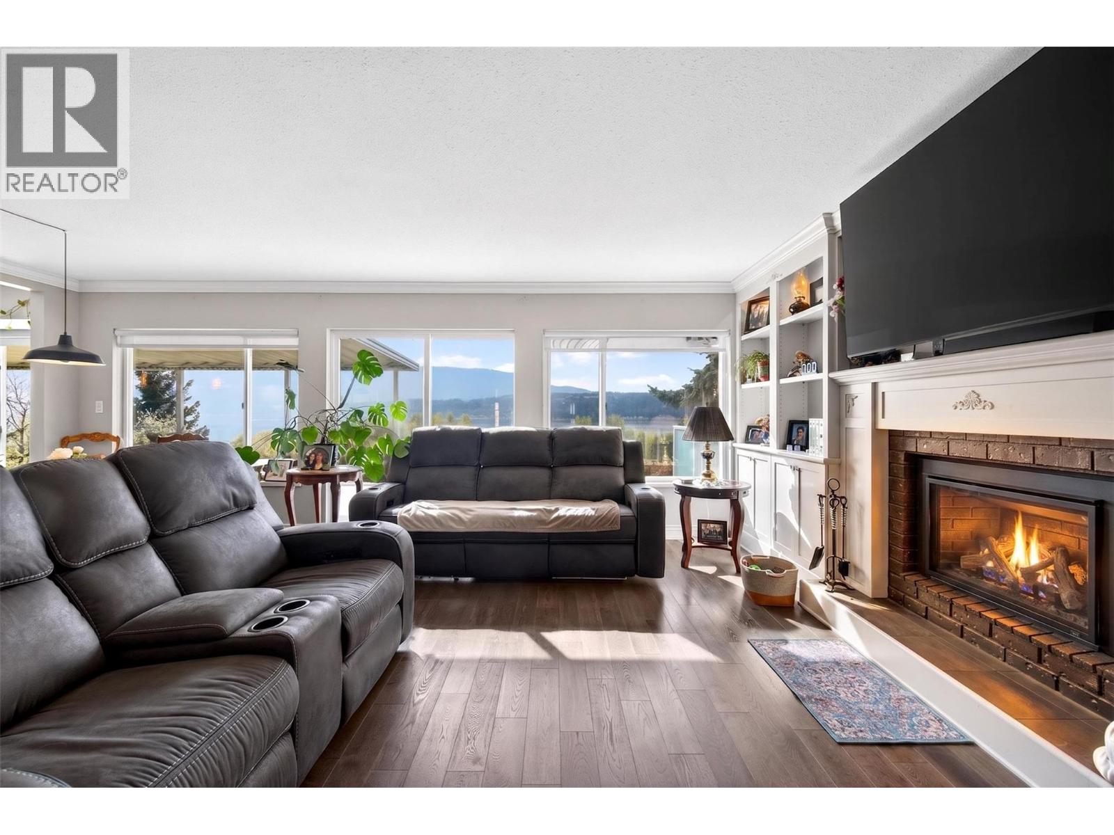 3714 Bastionview Road, Tappen, British Columbia  V0E 2X1 - Photo 12 - 10386068