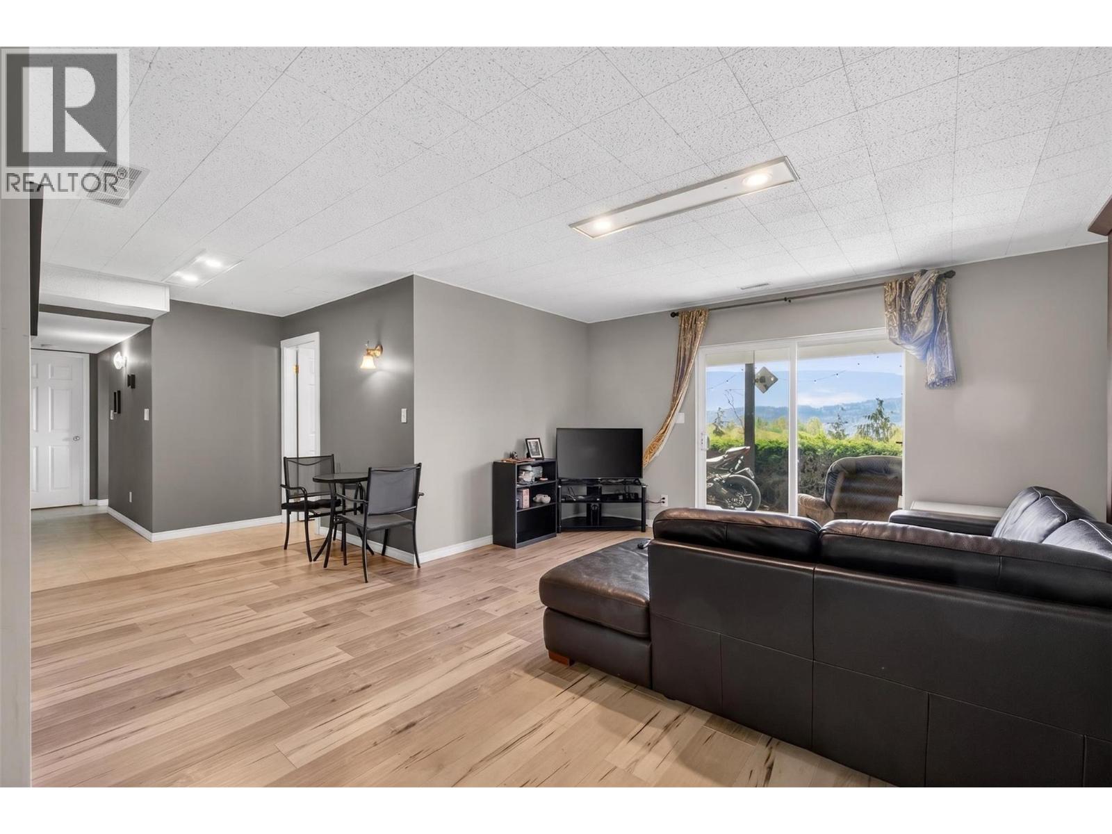 3714 Bastionview Road, Tappen, British Columbia  V0E 2X1 - Photo 39 - 10386068