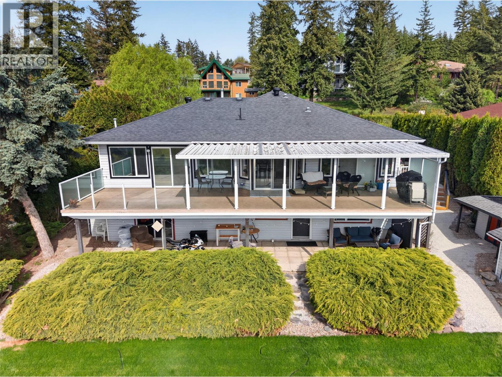 3714 Bastionview Road, Tappen, British Columbia  V0E 2X1 - Photo 4 - 10386068