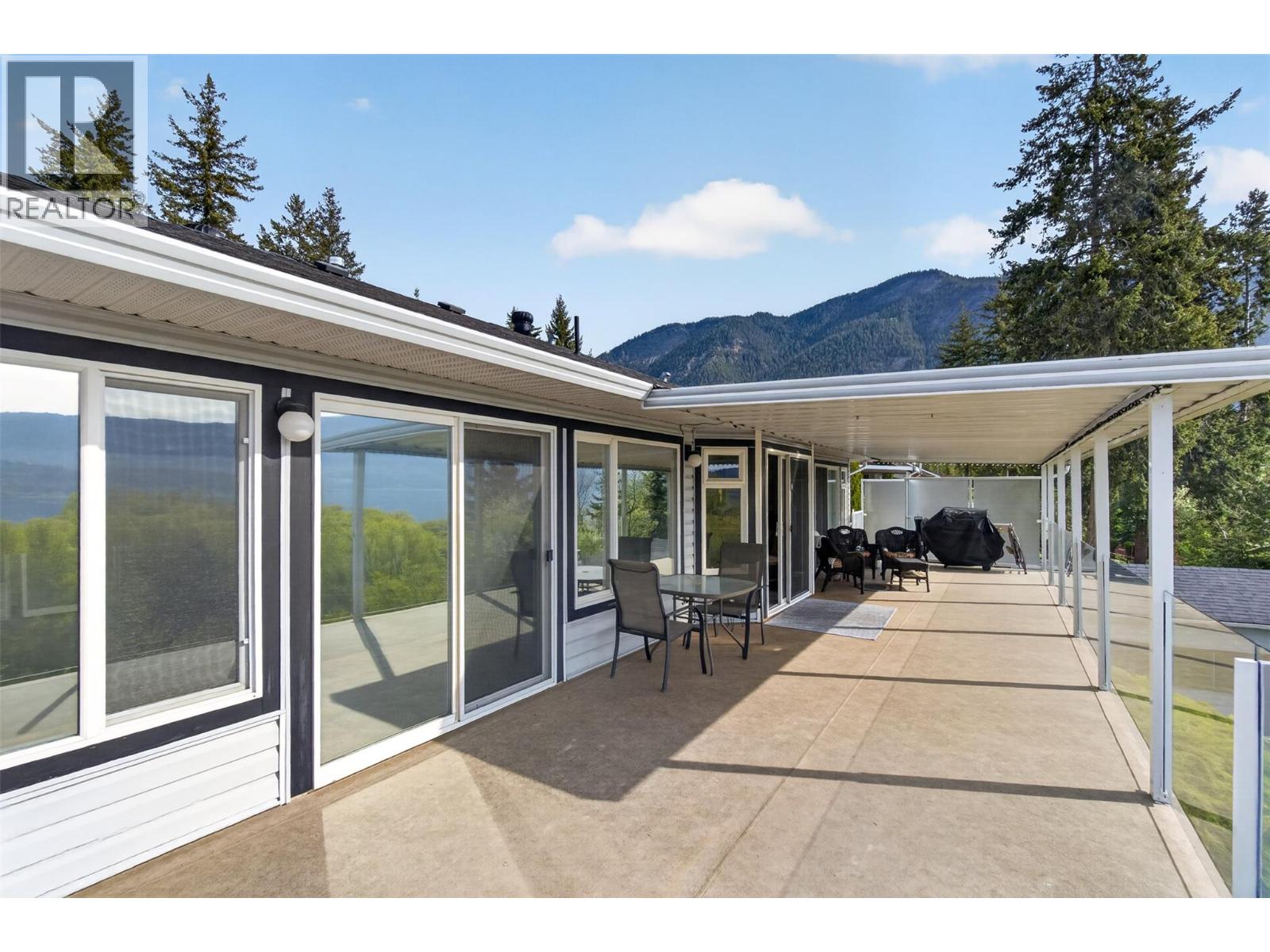 3714 Bastionview Road, Tappen, British Columbia  V0E 2X1 - Photo 71 - 10386068