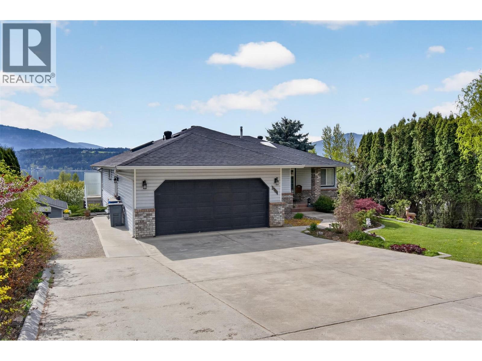 3714 Bastionview Road, Tappen, British Columbia  V0E 2X1 - Photo 90 - 10386068