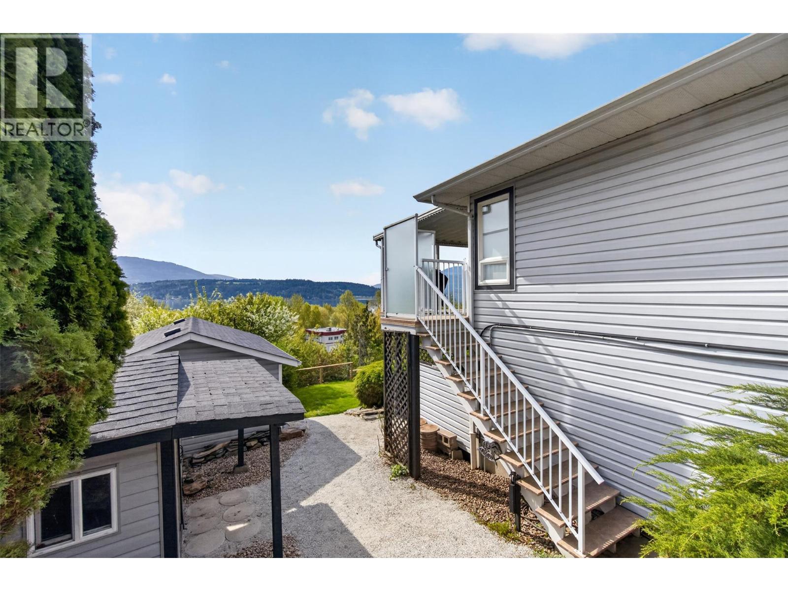 3714 Bastionview Road, Tappen, British Columbia  V0E 2X1 - Photo 97 - 10386068