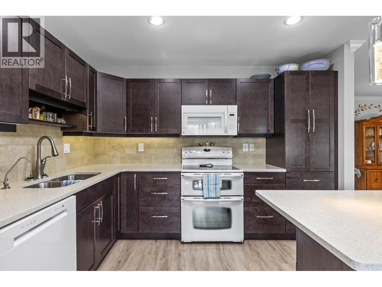 1530 Kelglen Crescent Unit# 19, Kelowna, British Columbia  V1Y 6K7 - Photo 6 - 10385142