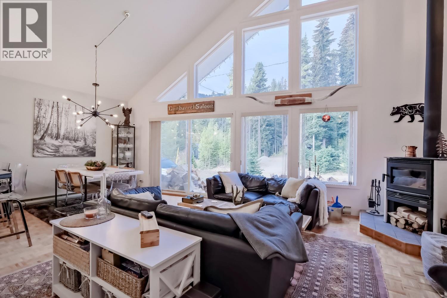 137 Whitetail Road Unit# 1, Apex Mountain, British Columbia  V0X 1K0 - Photo 2 - 10386347