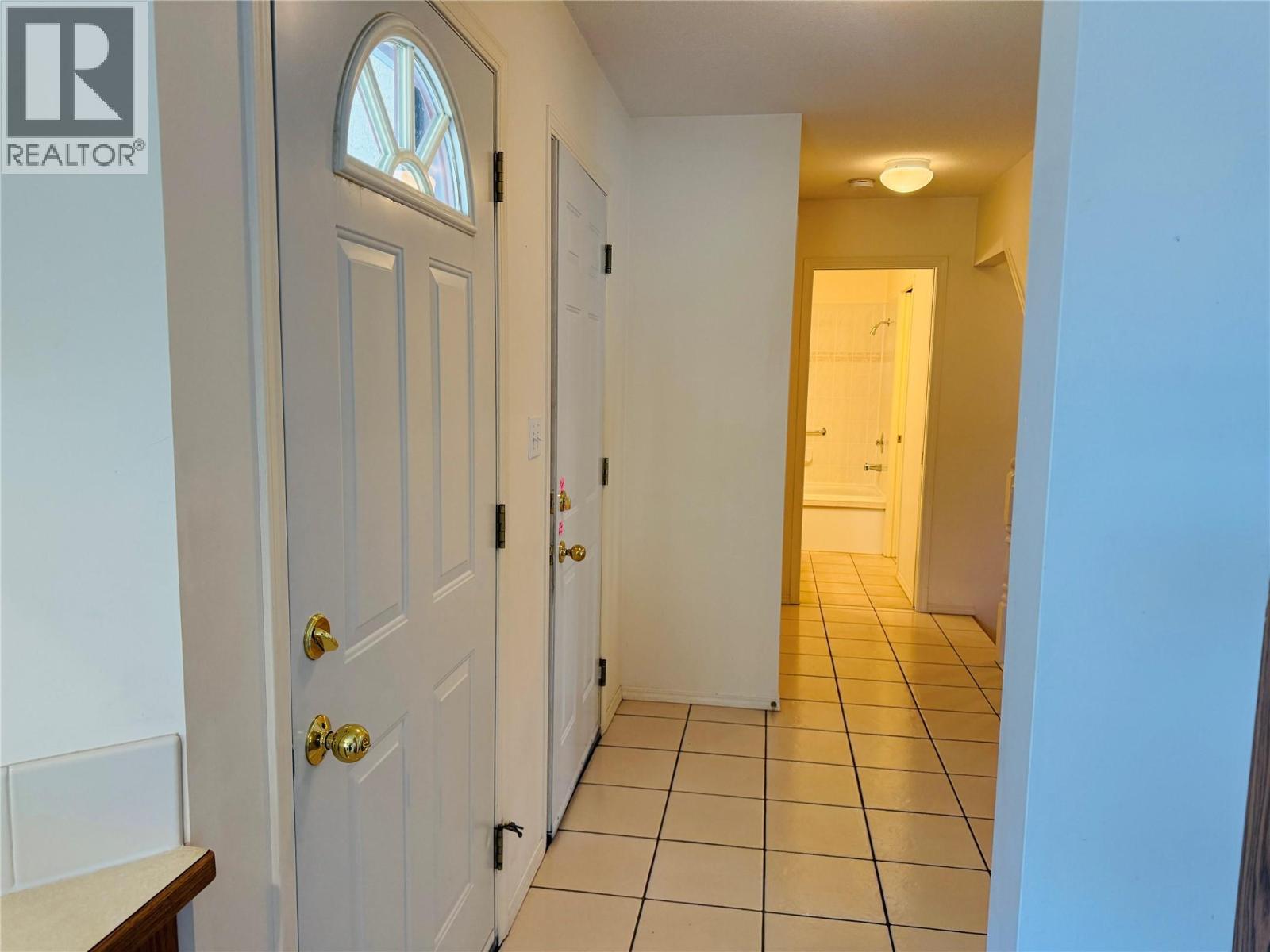 5042 Riverview Road, Fairmont Hot Springs, British Columbia  V0B 1L1 - Photo 3 - 10385734