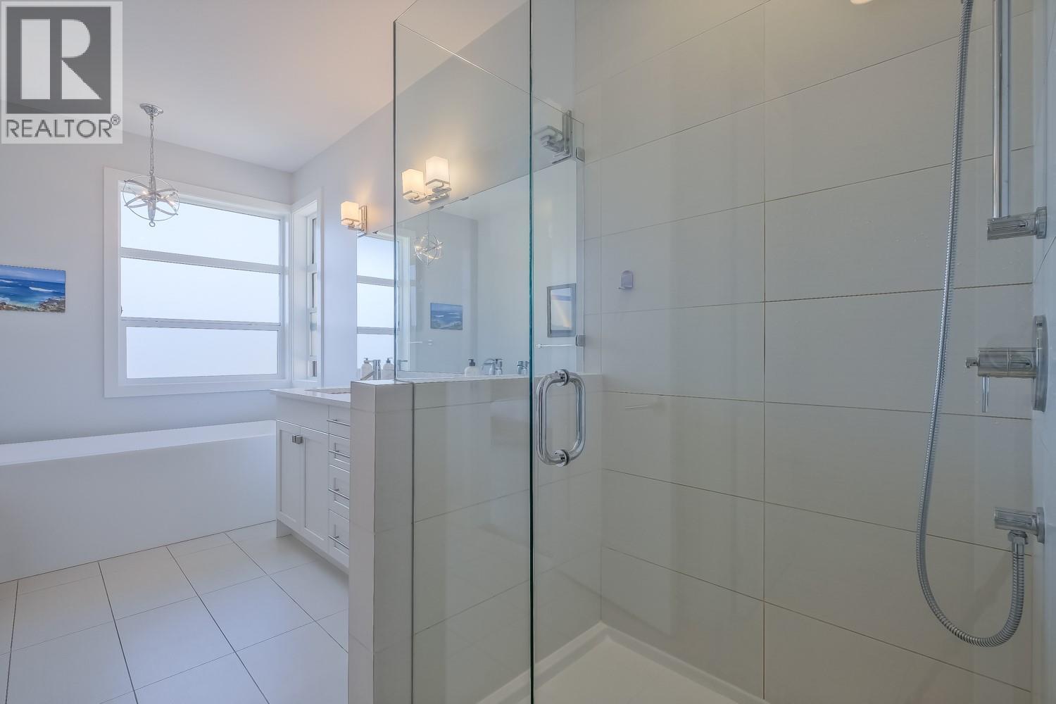 5643 Jasper Way, Kelowna, British Columbia  V1W 5L7 - Photo 25 - 10385626