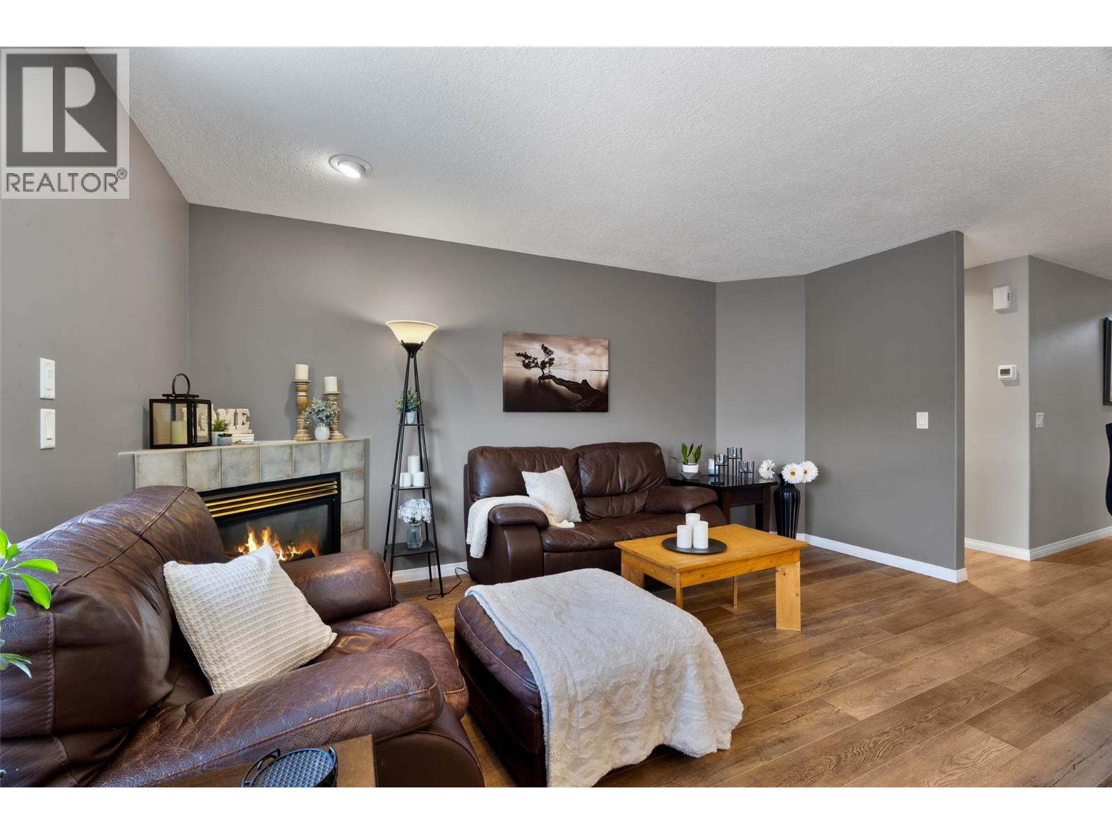 2452 Abbeyglen Way, Kamloops, British Columbia  V1S 1A5 - Photo 11 - 10386362