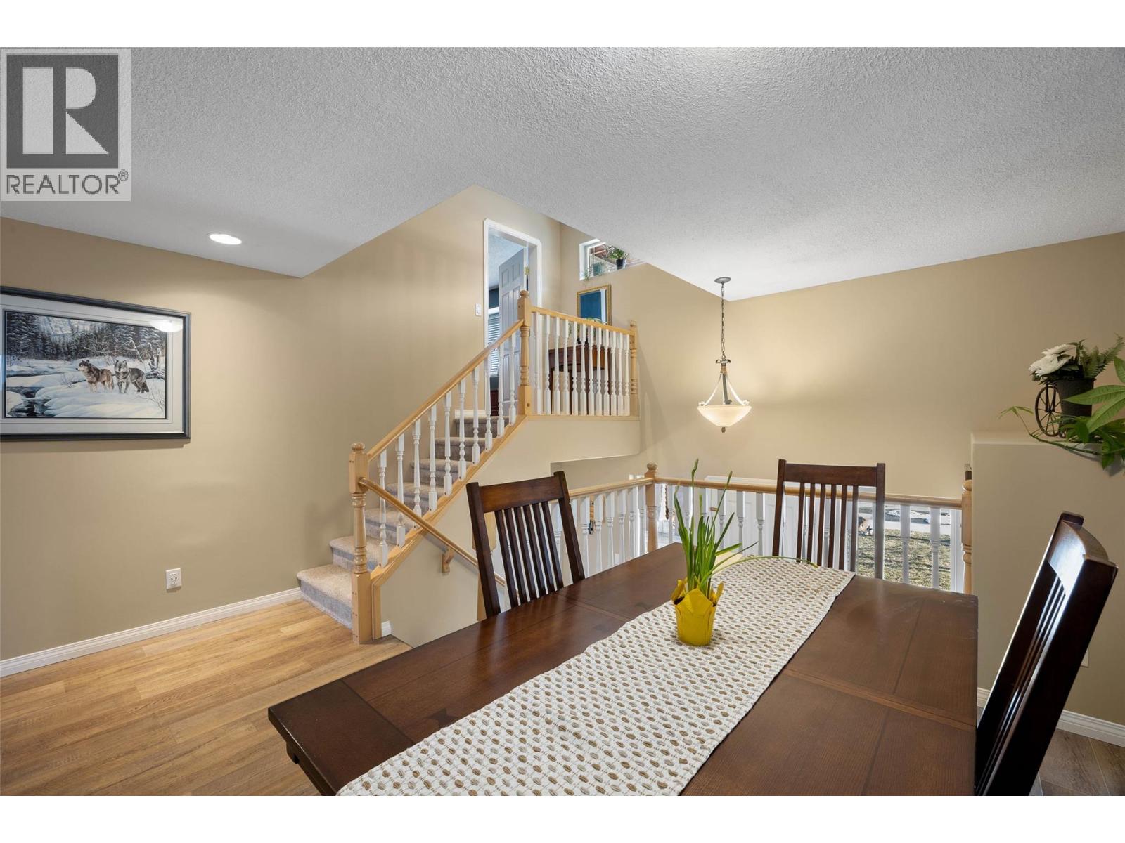 2452 Abbeyglen Way, Kamloops, British Columbia  V1S 1A5 - Photo 6 - 10386362