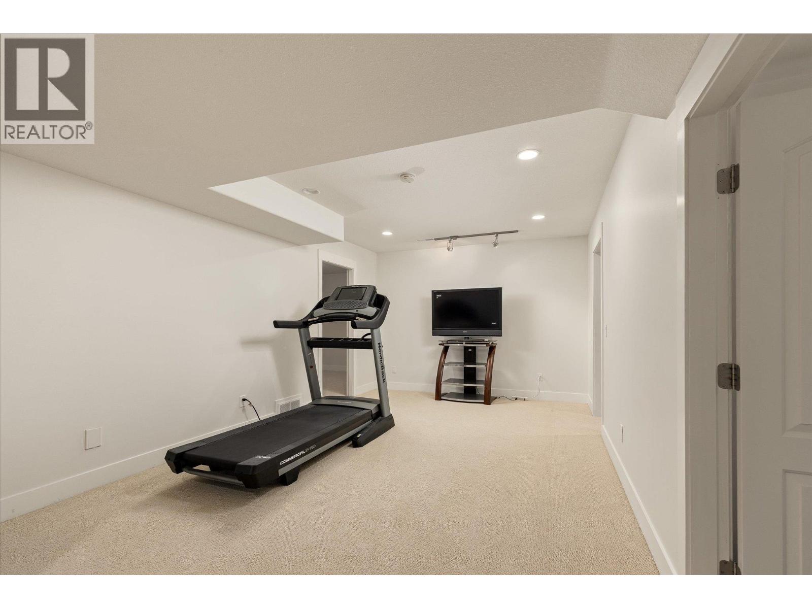 439 Farris Road, Kelowna, British Columbia  V1W 1N1 - Photo 41 - 10385049