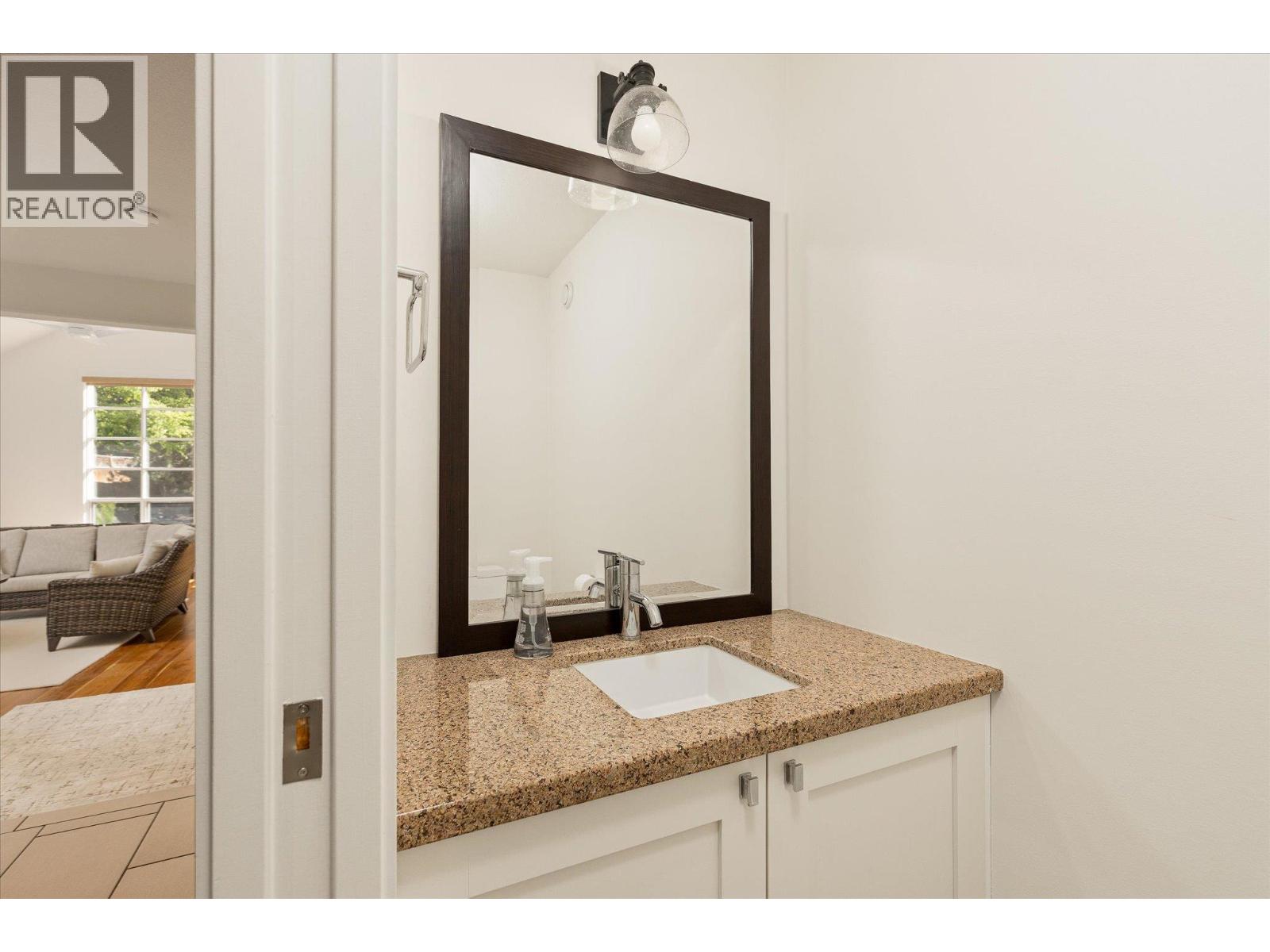 439 Farris Road, Kelowna, British Columbia  V1W 1N1 - Photo 56 - 10385049