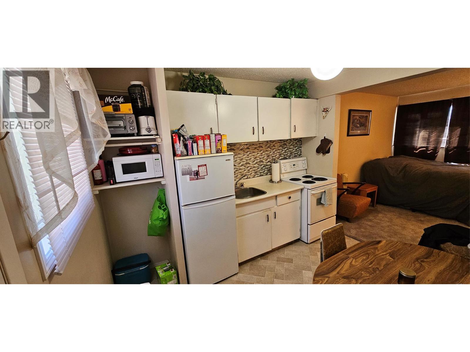 100 Red Cedar Drive Unit# E44, Sparwood, British Columbia  V0B 2G0 - Photo 5 - 10386167