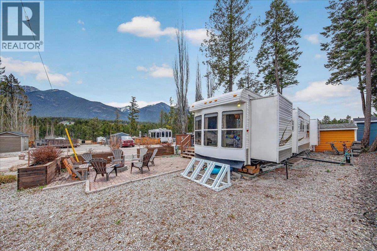 4868 Riverview Drive Unit# 120 Lot# 120, edgewater, British Columbia