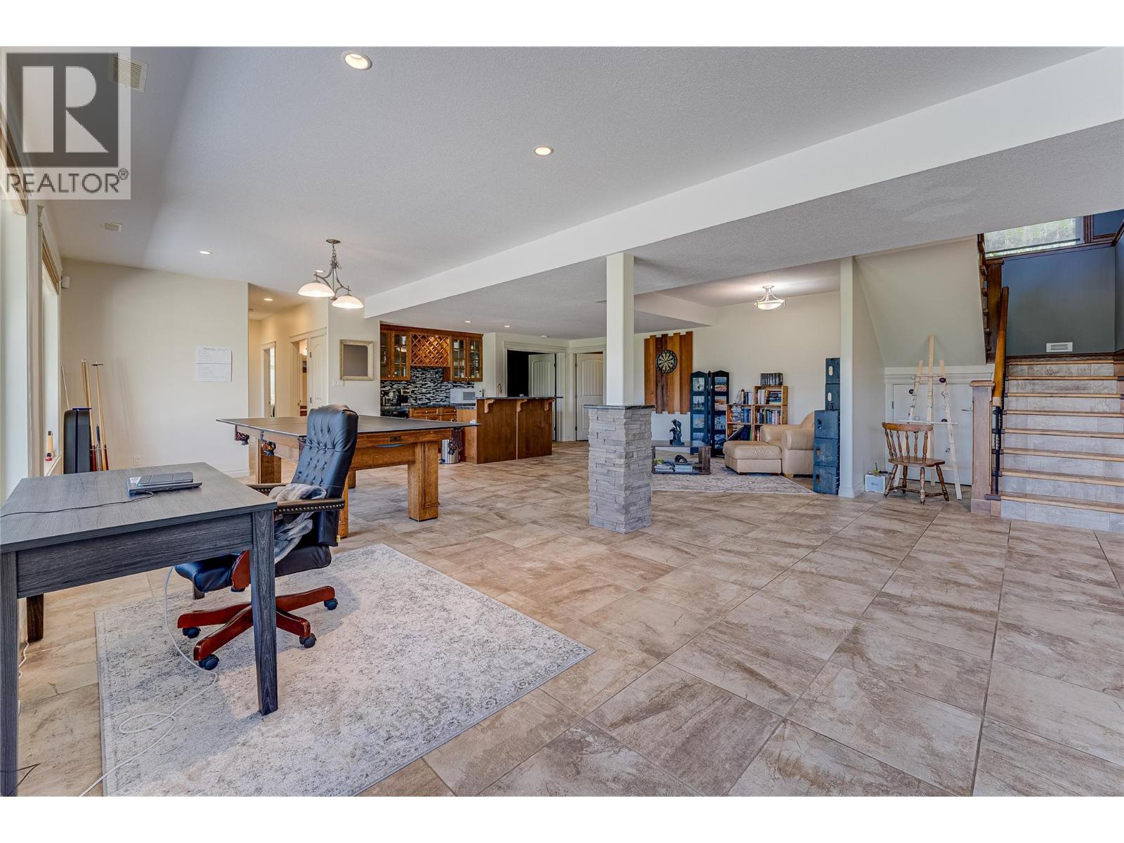 900 33 Avenue, Vernon, British Columbia  V1T 9V7 - Photo 35 - 10385819