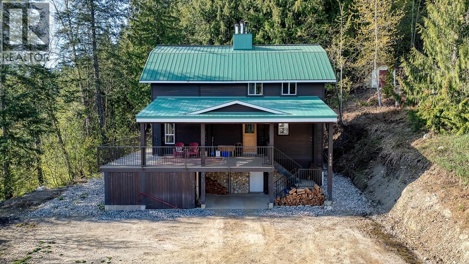 1285 Black Bear Drive, Rossland, British Columbia  V0G 1Y0 - Photo 13 - 10382939