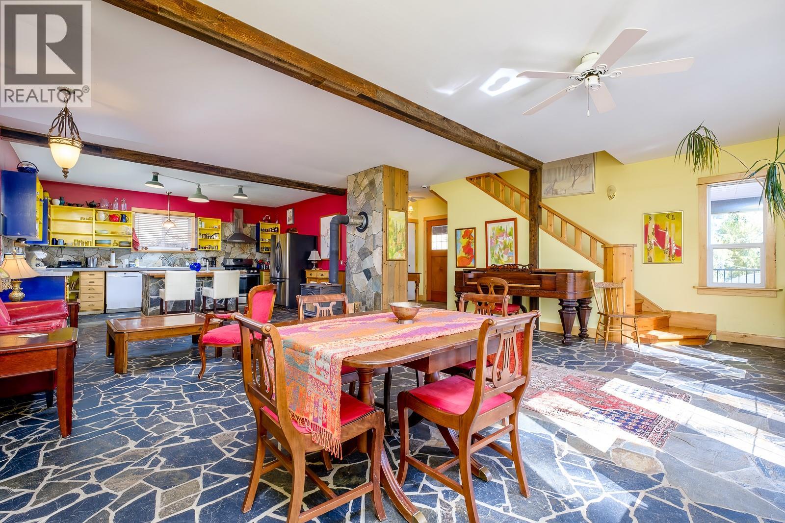 1285 Black Bear Drive, Rossland, British Columbia  V0G 1Y0 - Photo 15 - 10382939