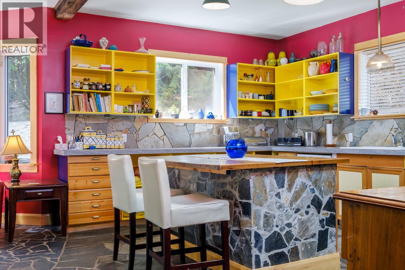 1285 Black Bear Drive, Rossland, British Columbia  V0G 1Y0 - Photo 18 - 10382939