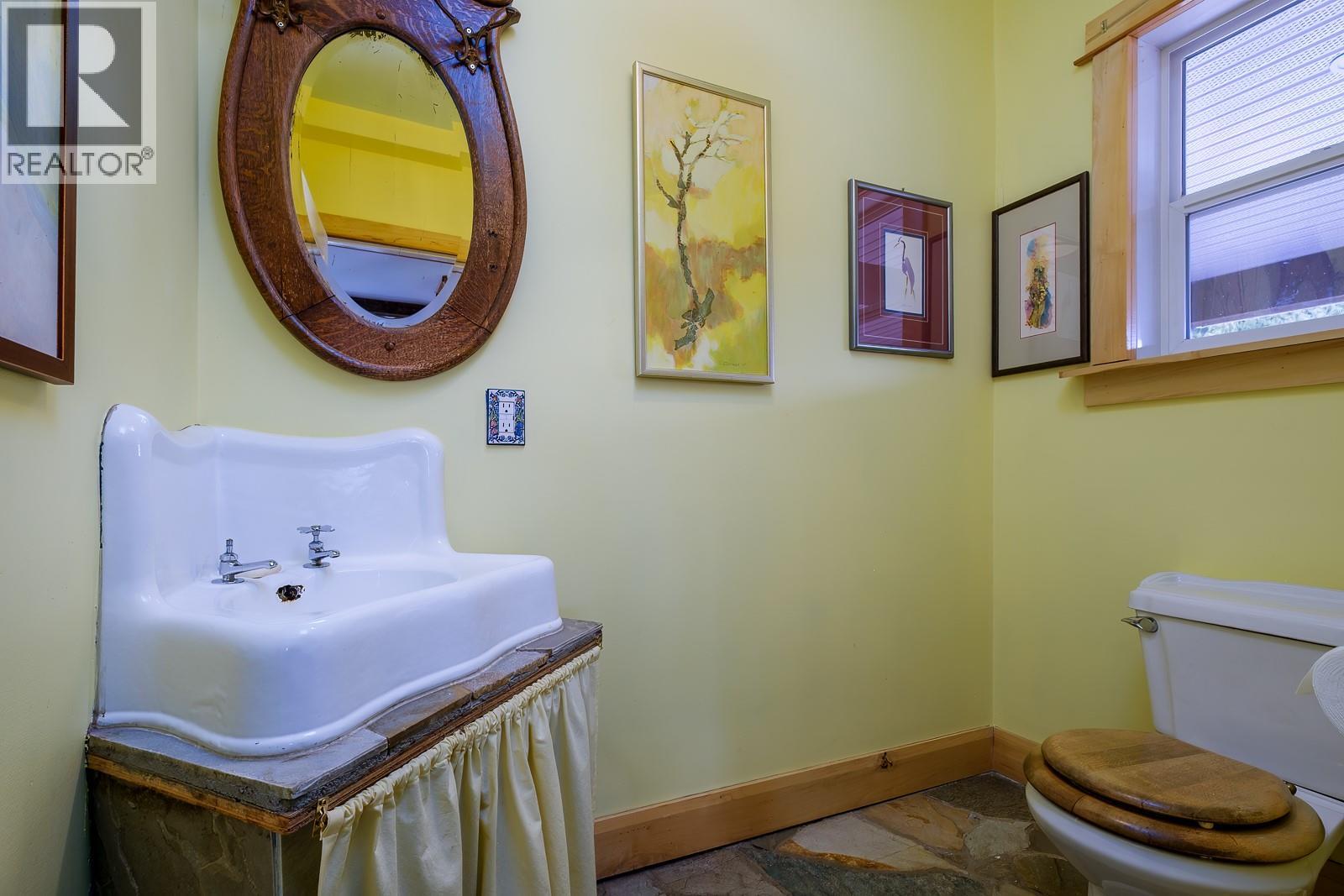 1285 Black Bear Drive, Rossland, British Columbia  V0G 1Y0 - Photo 30 - 10382939