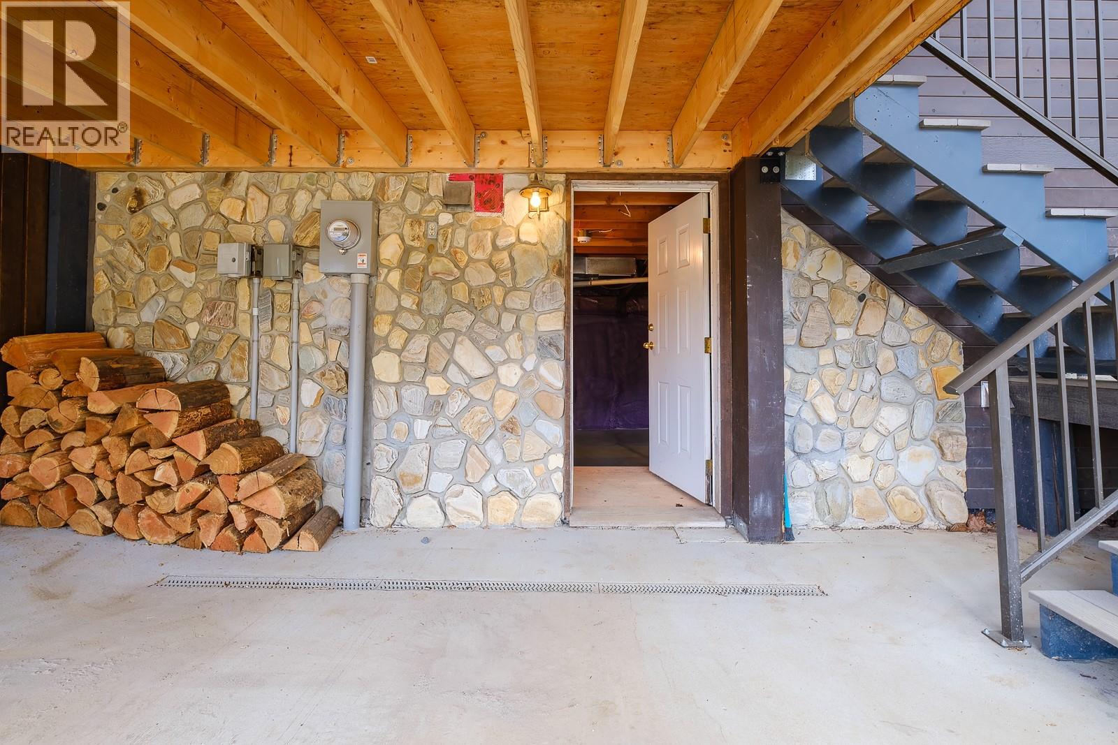 1285 Black Bear Drive, Rossland, British Columbia  V0G 1Y0 - Photo 55 - 10382939