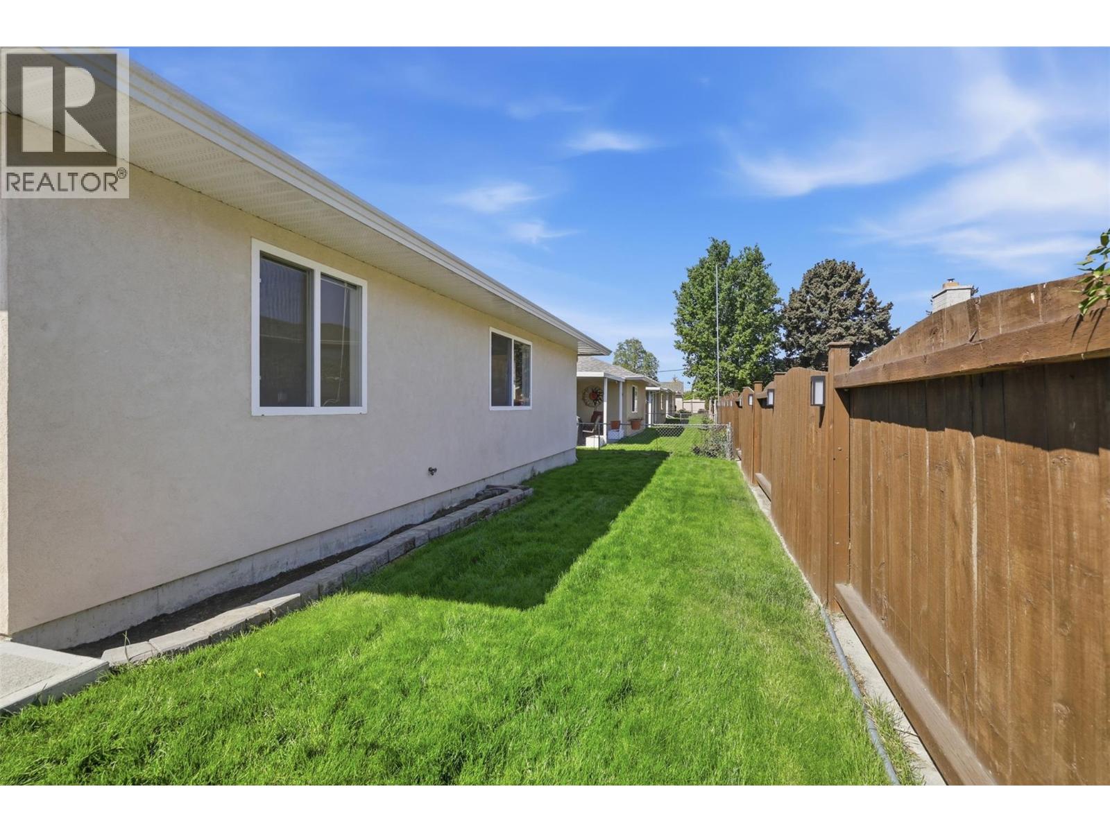 723 Singh Street Unit# 5, Kamloops, British Columbia  V2C 5C5 - Photo 32 - 10386391