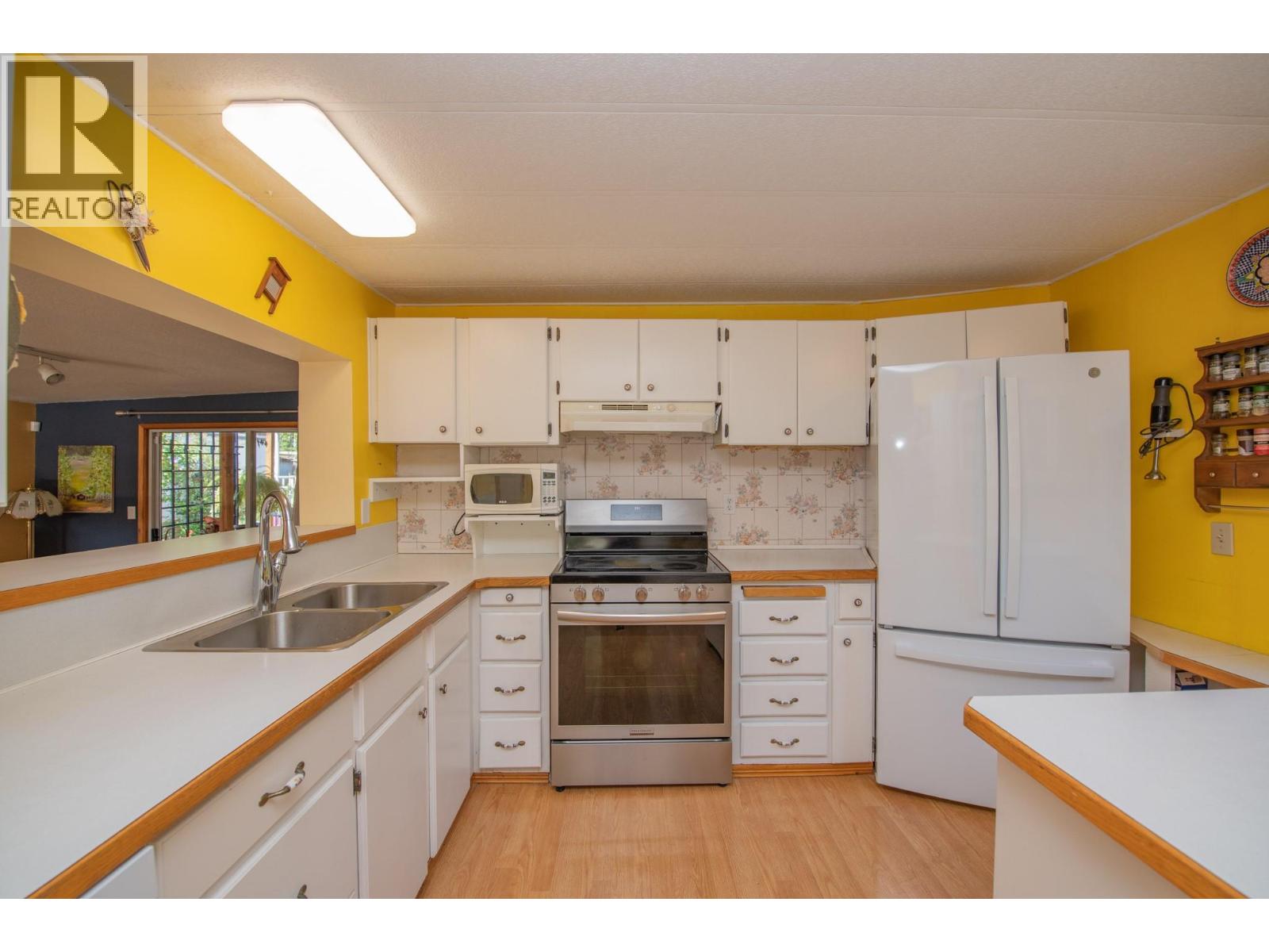 15401 Kalamalka Road Unit# 321, Vernon, British Columbia  V1B 1Z3 - Photo 13 - 10386363