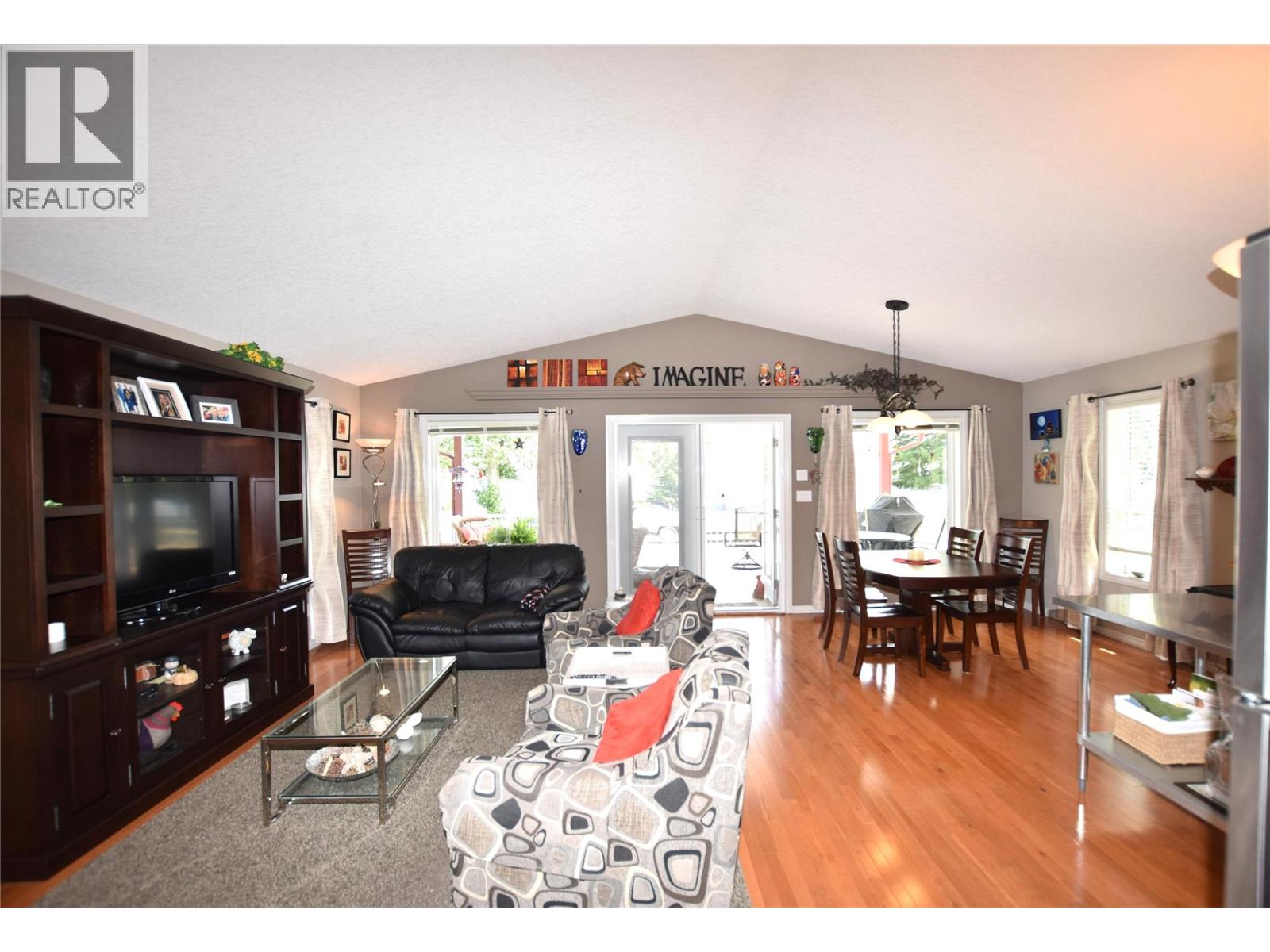 39 Lakeshore Drive, Vernon, British Columbia  V1H 2A1 - Photo 16 - 10386341