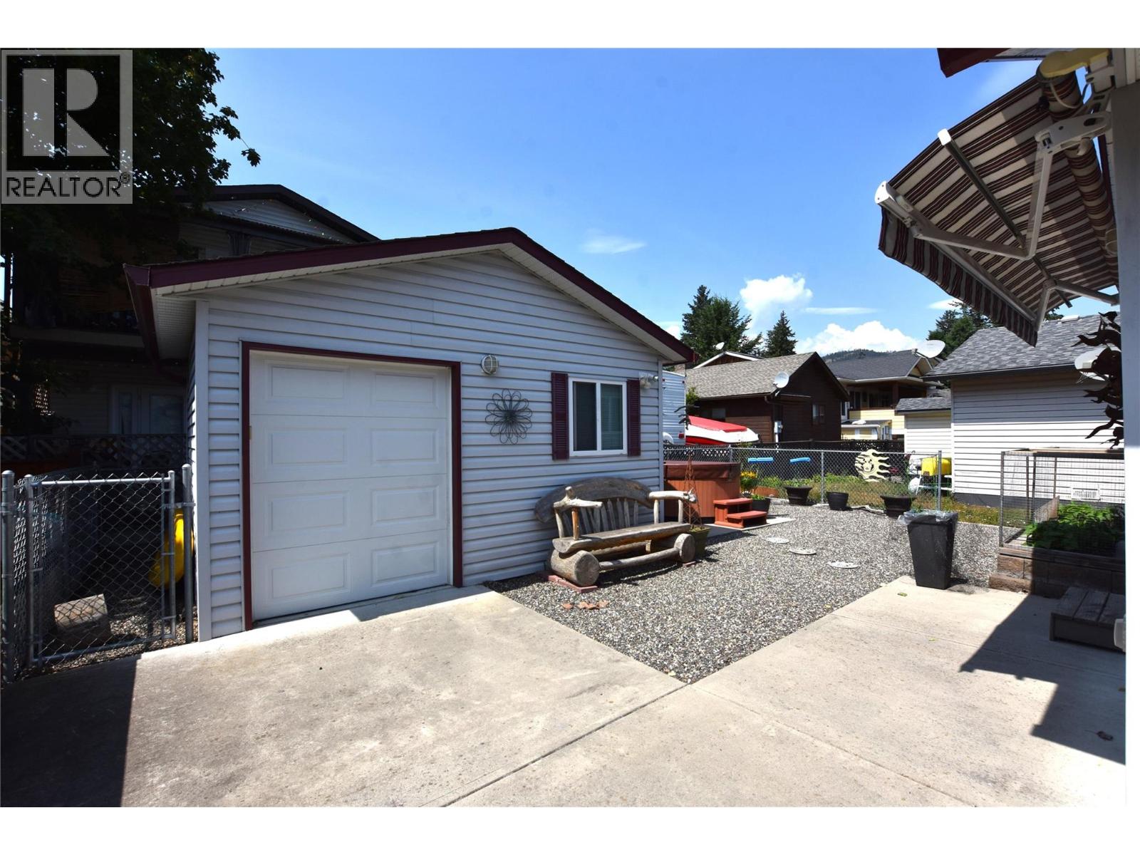 39 Lakeshore Drive, Vernon, British Columbia  V1H 2A1 - Photo 37 - 10386341