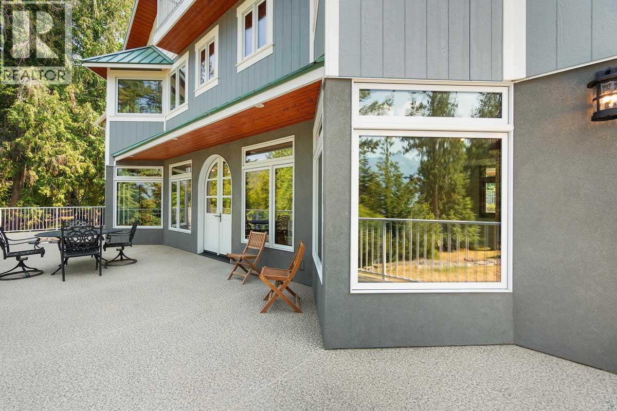 12035 3a Highway, Boswell, British Columbia  V0B 1A3 - Photo 11 - 10385987