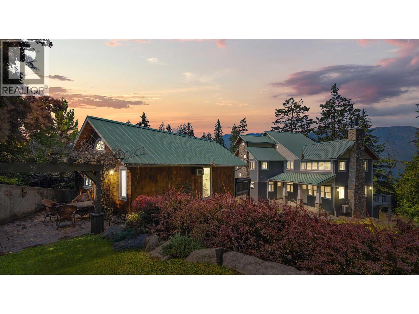 12035 3a Highway, Boswell, British Columbia  V0B 1A3 - Photo 2 - 10385987