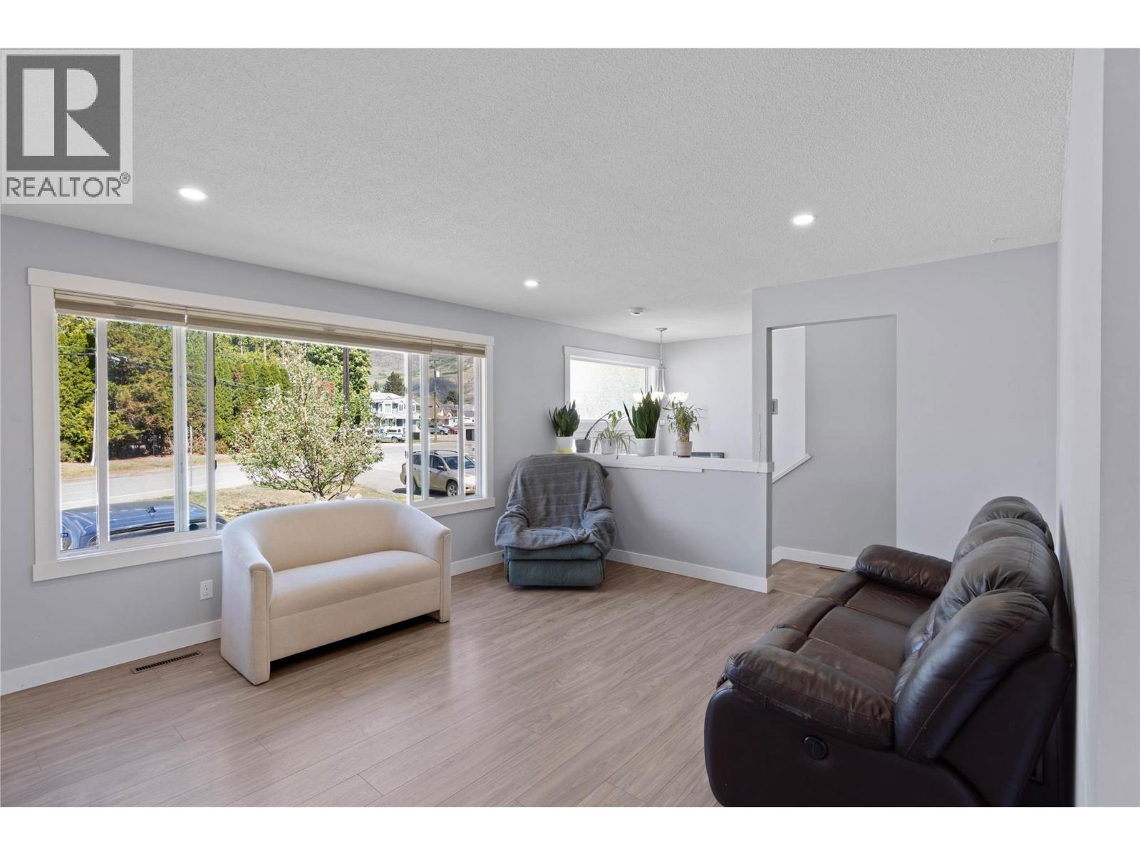 791 Franklin Road, Kamloops, British Columbia  V2B 6G7 - Photo 2 - 10386156