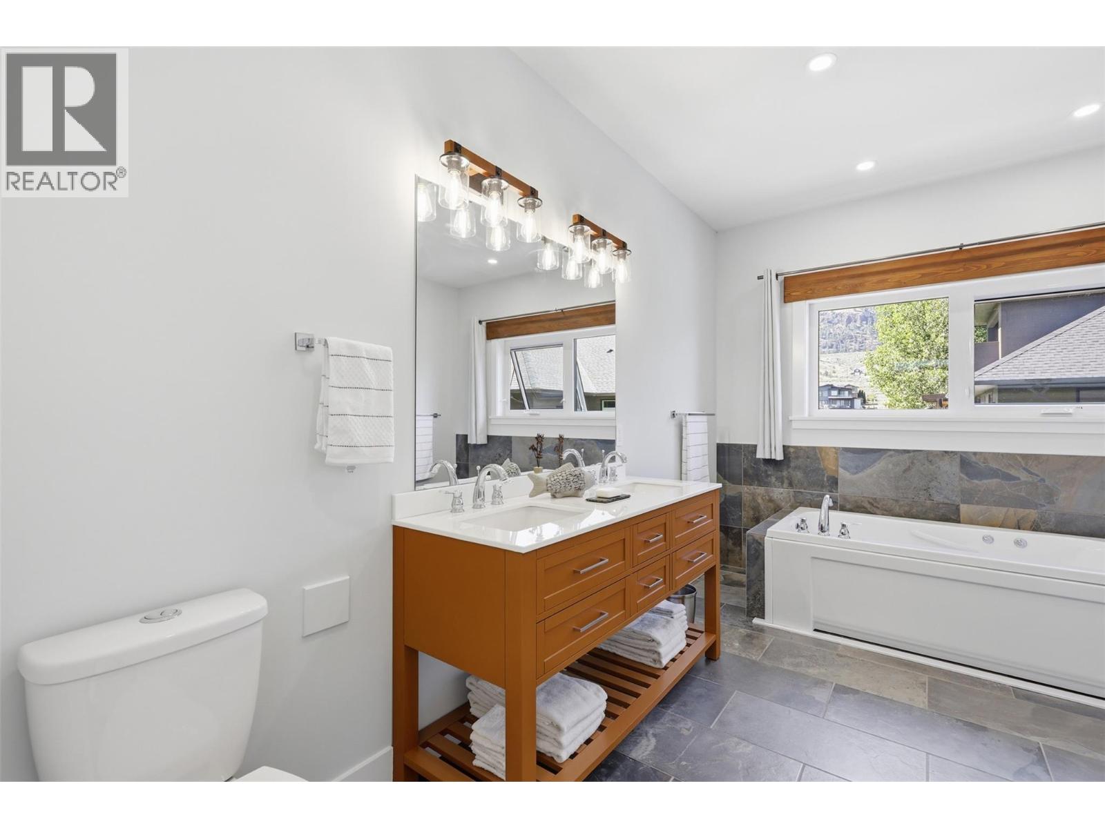 213 Rue Cheval Noir, Kamloops, British Columbia  V1S 0B3 - Photo 25 - 10386398