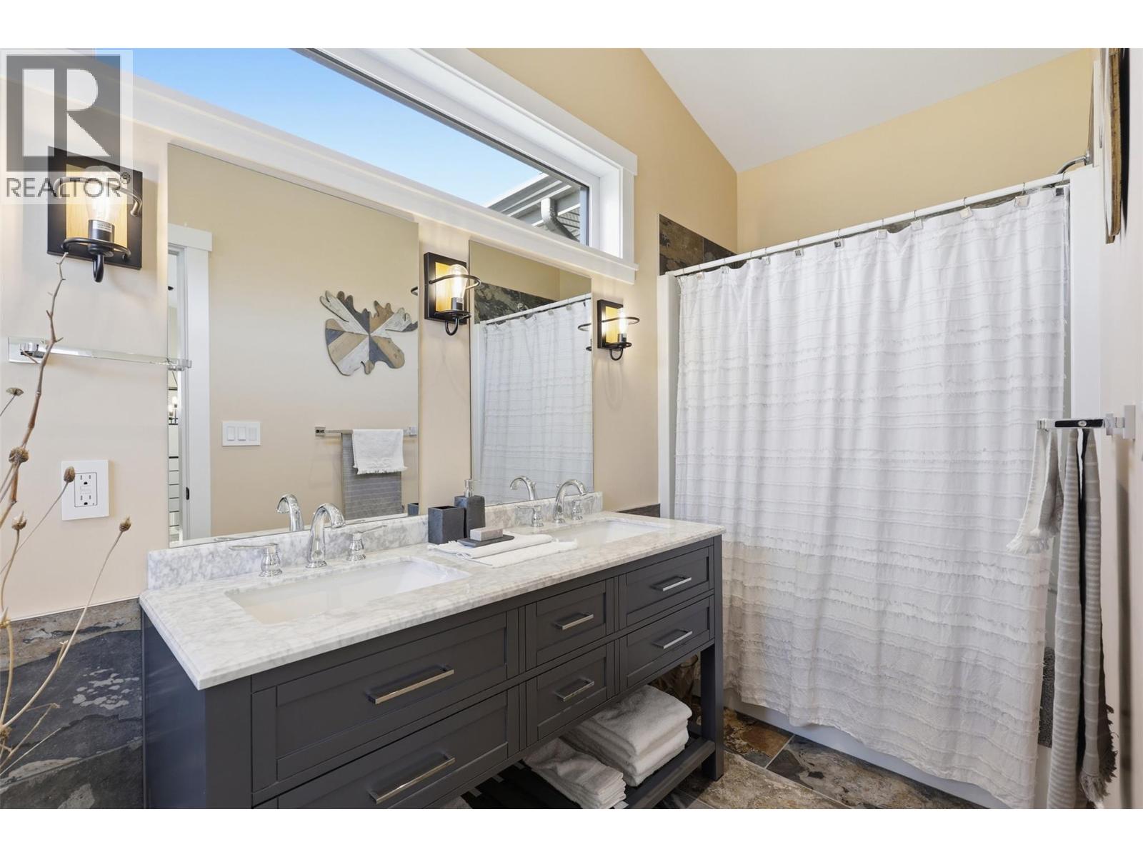 213 Rue Cheval Noir, Kamloops, British Columbia  V1S 0B3 - Photo 46 - 10386398