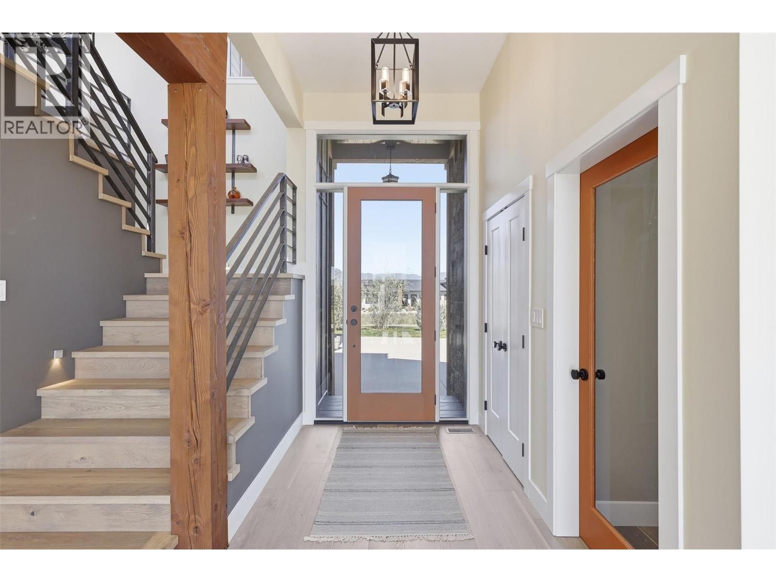213 Rue Cheval Noir, Kamloops, British Columbia  V1S 0B3 - Photo 5 - 10386398