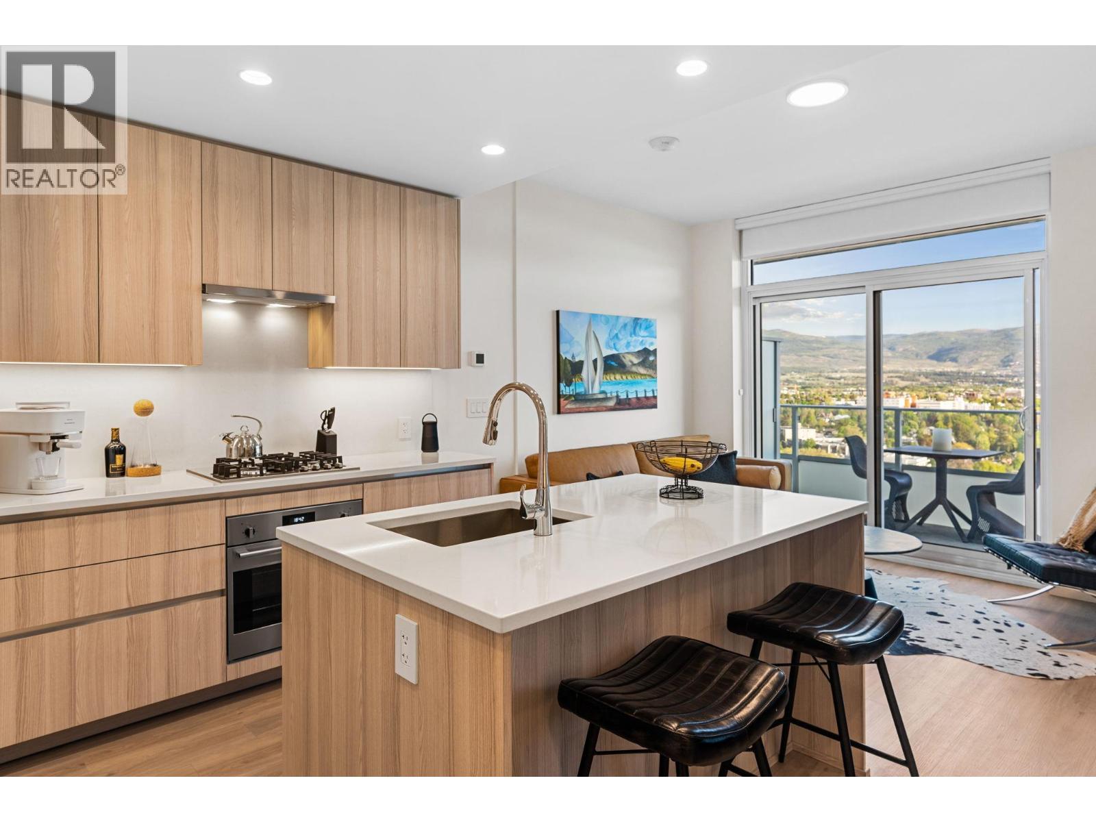 238 Leon Avenue Unit# 1805, Kelowna, British Columbia  V1Y 0N6 - Photo 5 - 10386235