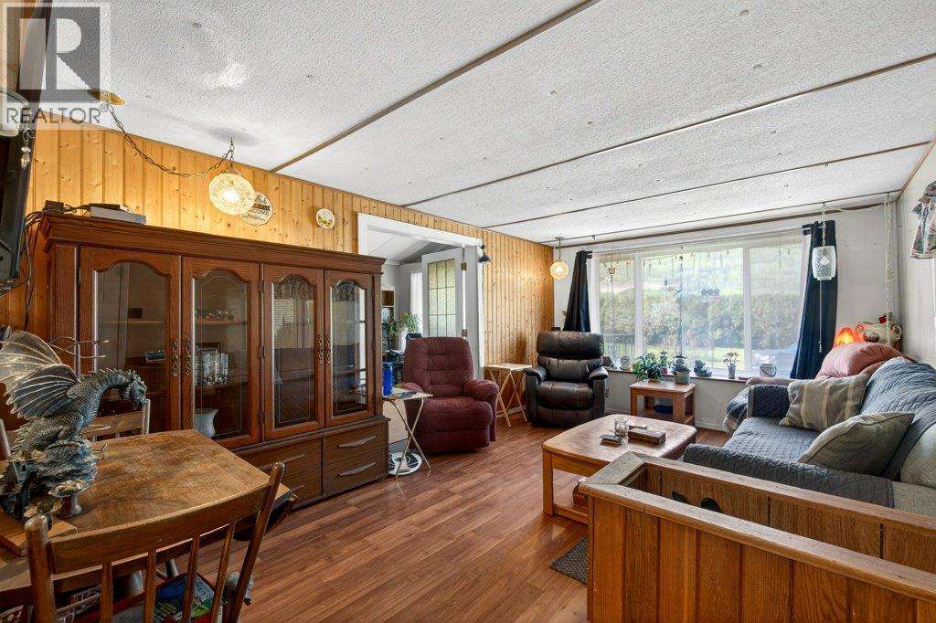 97 Salmon River Road, Salmon Arm, British Columbia  V1E 3E2 - Photo 19 - 10386213