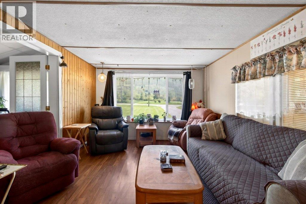 97 Salmon River Road, Salmon Arm, British Columbia  V1E 3E2 - Photo 20 - 10386213