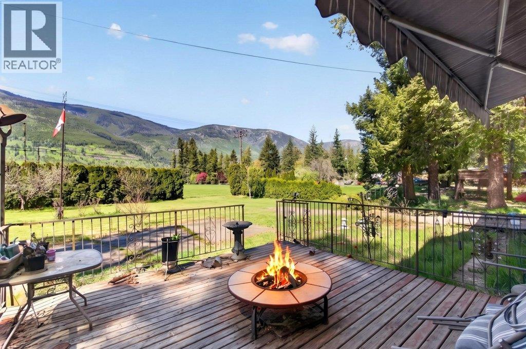 97 Salmon River Road, Salmon Arm, British Columbia  V1E 3E2 - Photo 45 - 10386213