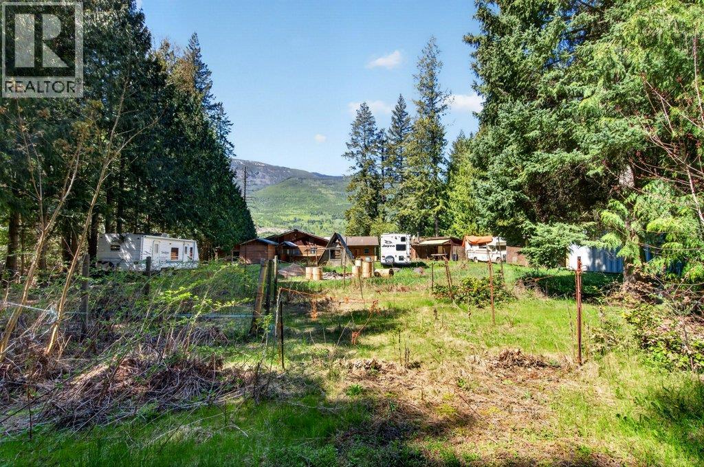 97 Salmon River Road, Salmon Arm, British Columbia  V1E 3E2 - Photo 59 - 10386213