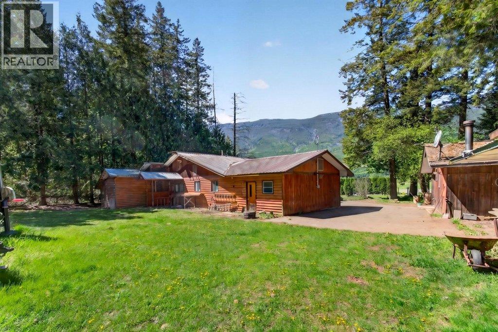 97 Salmon River Road, Salmon Arm, British Columbia  V1E 3E2 - Photo 62 - 10386213