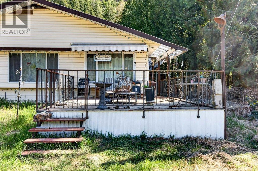 97 Salmon River Road, Salmon Arm, British Columbia  V1E 3E2 - Photo 71 - 10386213