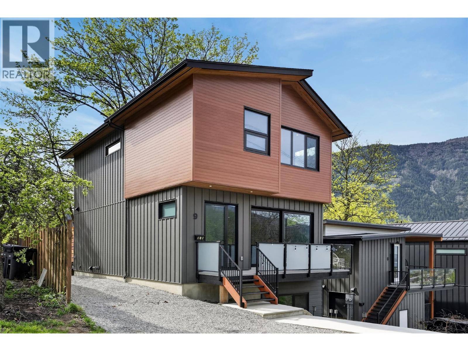 9 Pine Street Unit# 9, Nelson, British Columbia  V1L 2J8 - Photo 2 - 10385827