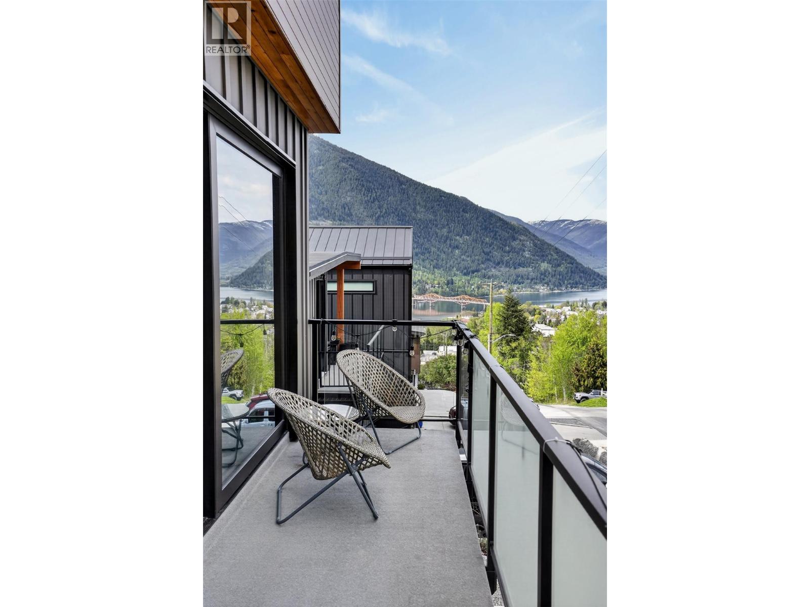 9 Pine Street Unit# 9, Nelson, British Columbia  V1L 2J8 - Photo 3 - 10385827