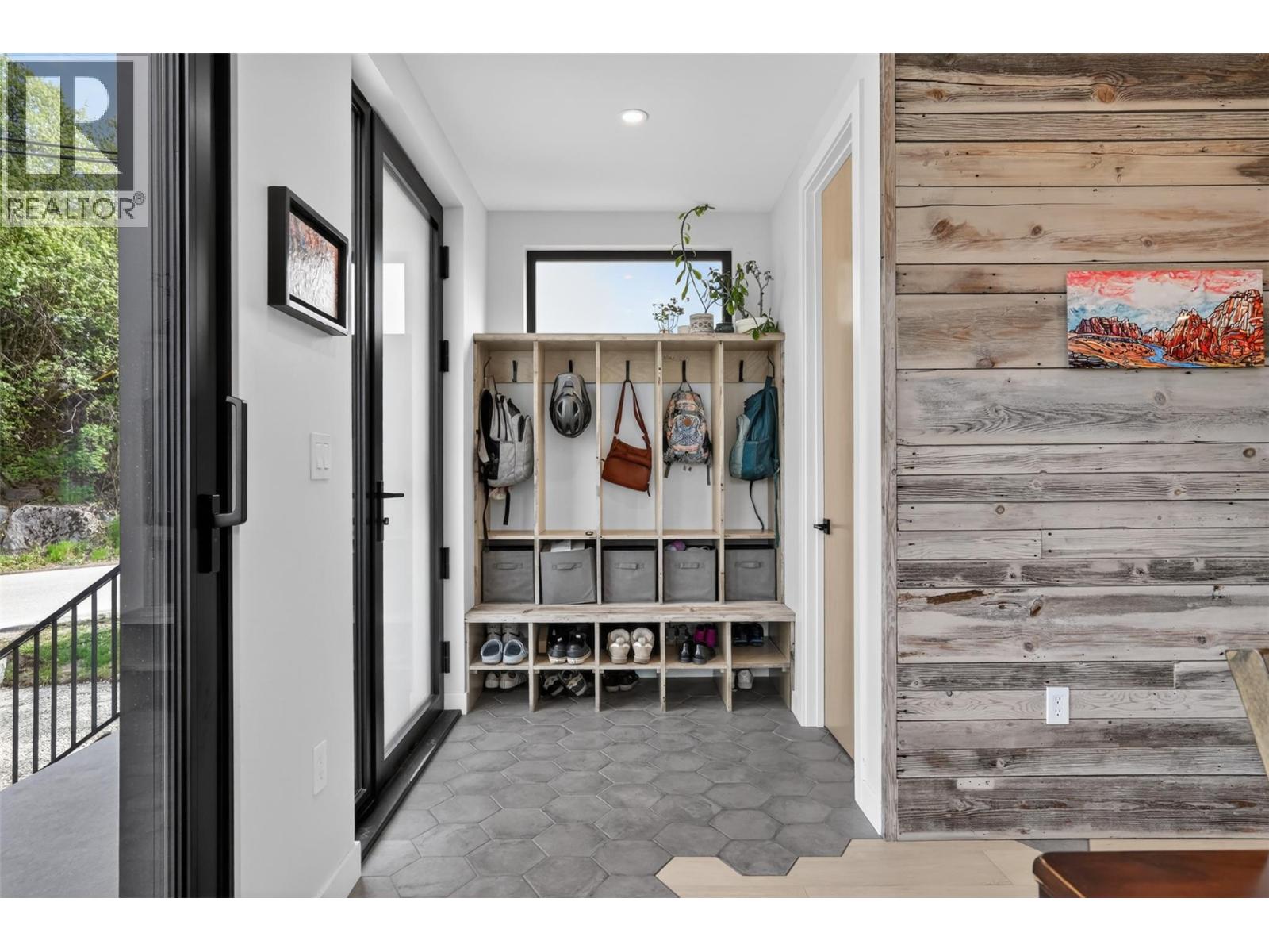 9 Pine Street Unit# 9, Nelson, British Columbia  V1L 2J8 - Photo 4 - 10385827