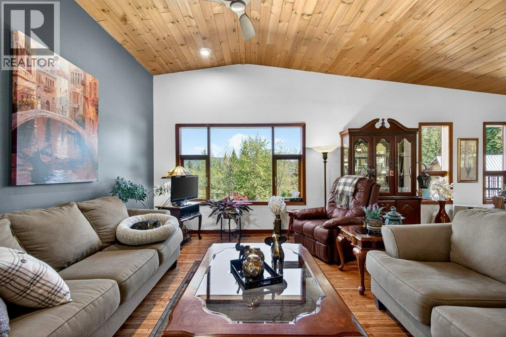 22 Crossman Road, Enderby, British Columbia  V0E 1V3 - Photo 29 - 10384703